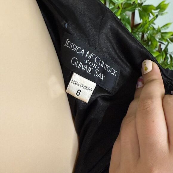 Jessica McClintock Gunne Sax Dress - Picture 4 of 6